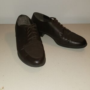 comfort plus by Predictions Brown Lace-Up Flats